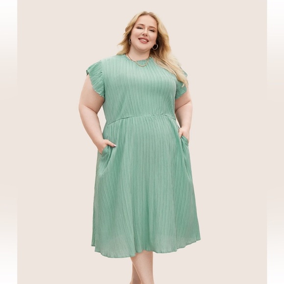 BloomChic Plus Size 2XL Plain Cap Sleeve Ruffles Trim Mock Neck Pocket Dress - Picture 3 of 6